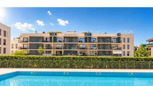 
                    MODERN GROUND FLOOR WITH LARGE TERRACES AND COMMUNITY POOL
                