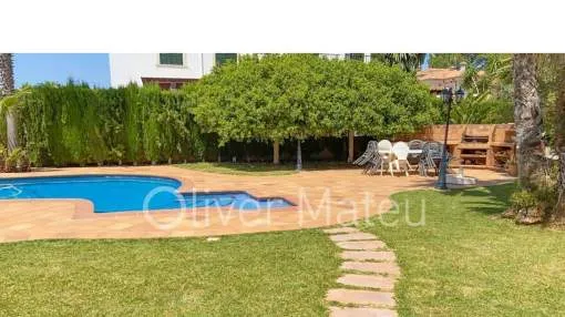 
                    VILLA FOR SALE IN SA RAPITA CLOSE TO THE SEA
                