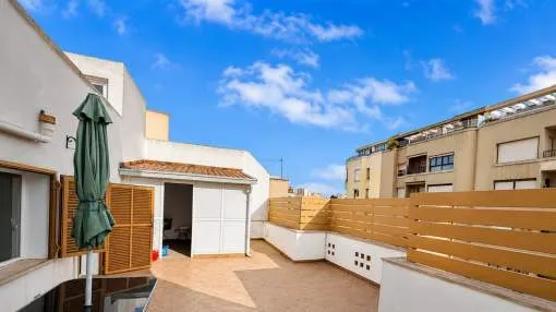 
                    Spacious Apartment with Guest Suite and Large Terrace in Son Espanyolet, Palma
                