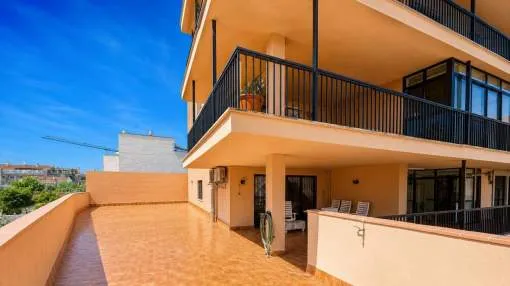 
                    Elegant Apartment with Large Terrace, Pool, and Elevator in Rafal Vell, Palma
                