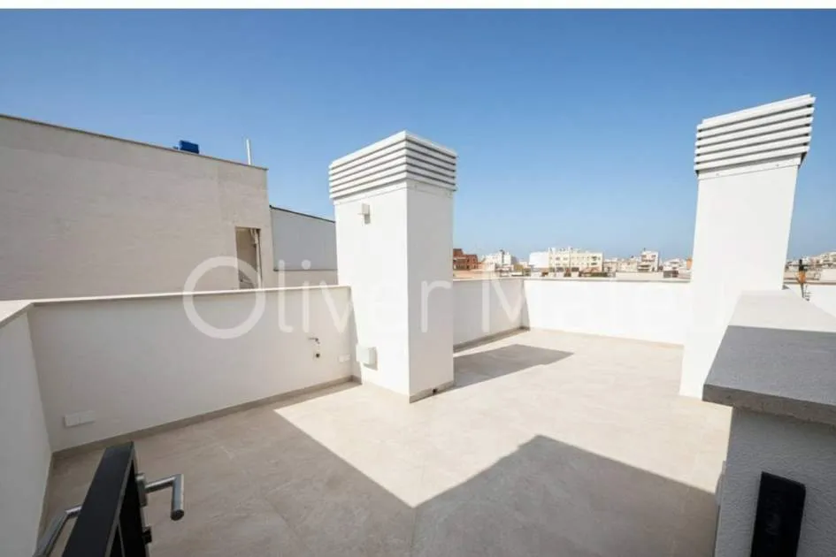
                    NEW CONSTRUCTION APARTMENT WITH A 20 M2 PRIVATE TERRACE
                