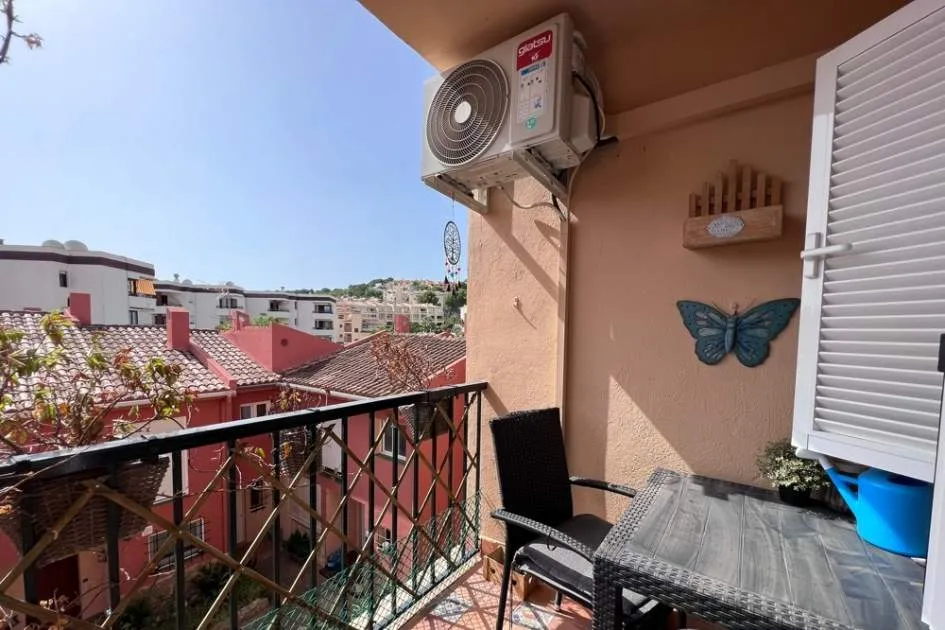 Spacious flat in central location in Santa Ponsa, southwest of Majorca