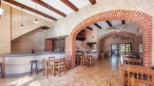 Characterful building with lots of potential for sale in Felanitx, Mallorca