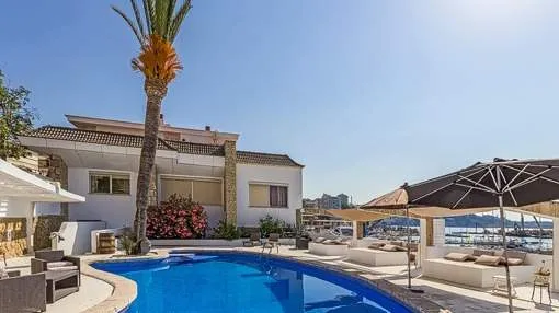 Furnished semi-detached house at the sea front in Cala Mayor with fantastic views