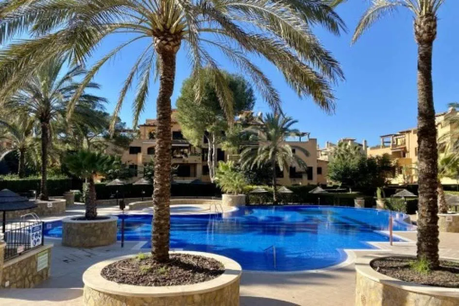 Spacious ground-floor apartment with wonderful garden and communal pool in Puig de Ros Spacious ground-floor apartment with wonderful garden and communal pool in Puig de Ros