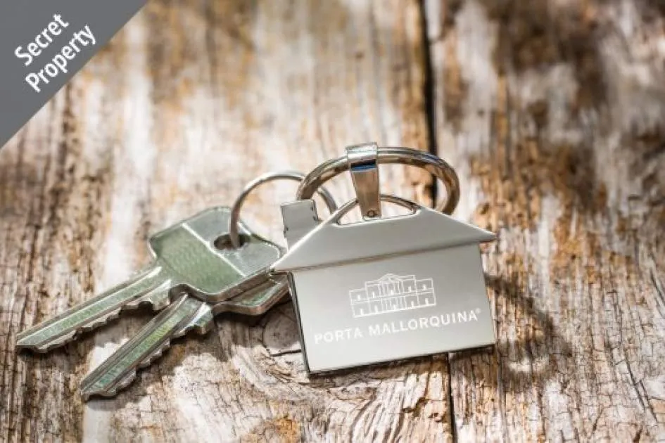 Manorial villa in a prime location with unobstructed views of the sea and the cathedral in Santa Catalina, Palma