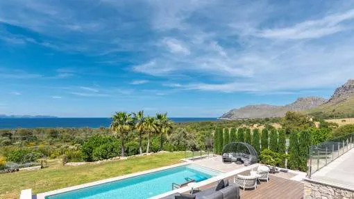 Villa with sea views, pool and vacation rental license in the nature reserve of Colonia Sant Pere