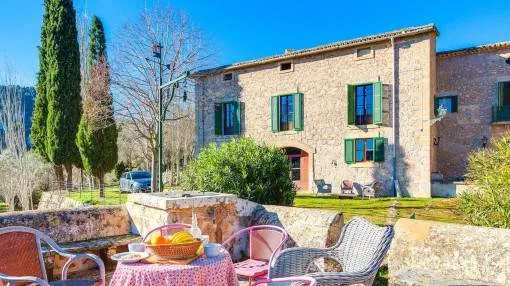 Enjoy absolute tranquillity in a historic manor house in the middle of the Tramuntana