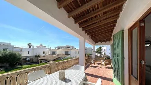 Bright apartment with newly renovated kitchen and bathroom in the heart of Cala Figuera