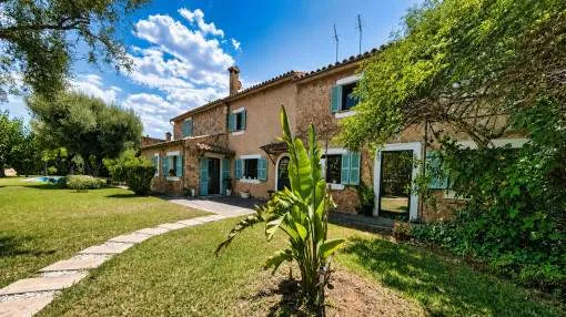 Charming finca near Santa Maria with pool, privacy and separate office