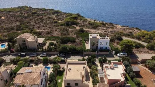 Fully Renovated House on the Second Sea Line with Sea Views in Es Cap des Moro