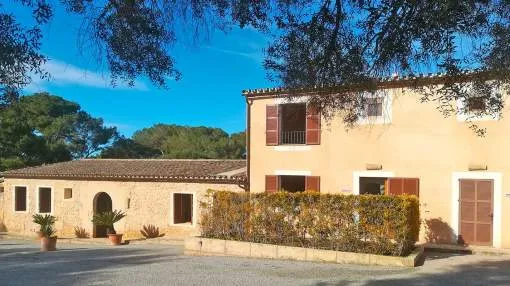 Delightful fully furnished country property near Manacor with community pool