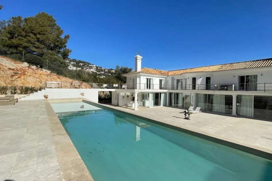 Beautiful Villa in the prestigious area of Son Vida Beautiful Villa in the prestigious area of Son Vida