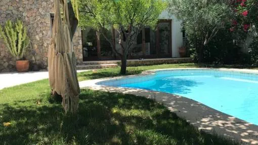 House with private garden and salt water pool in Establiments - Short term rental