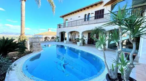 Spectacular 5 bedroom house in Buger with panoramic views of the Tramuntana mountains
