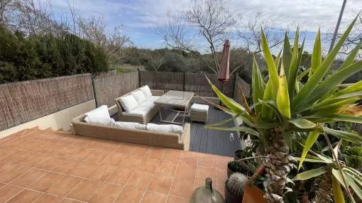 Semi-detached house with private terrace for short term in La Vileta for rent