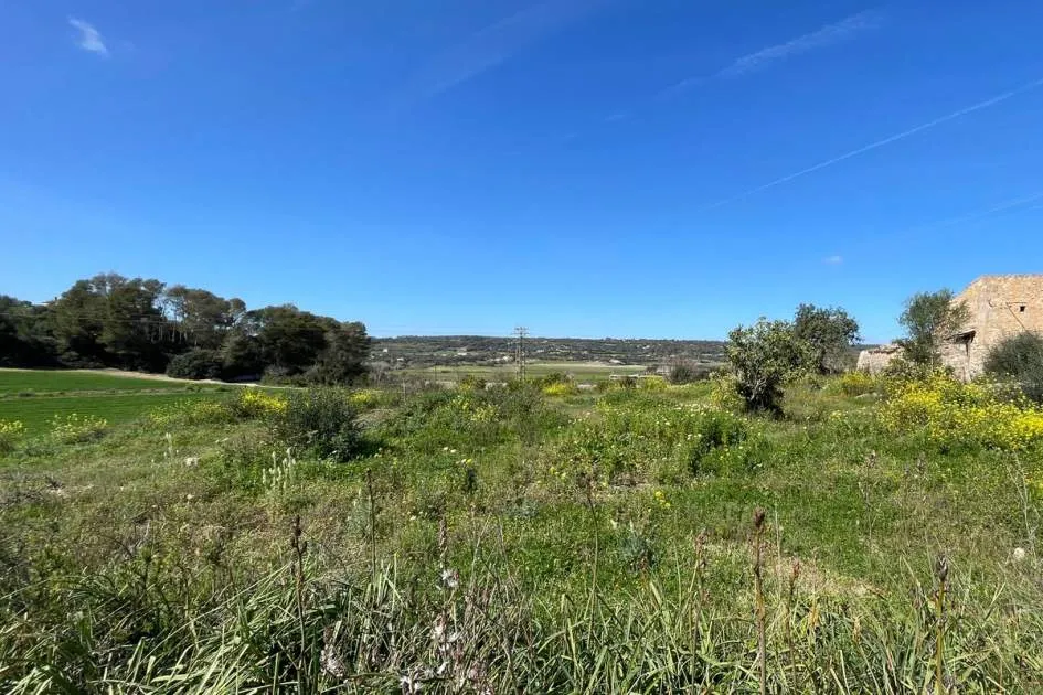 Plot with panoramic views in Manacor