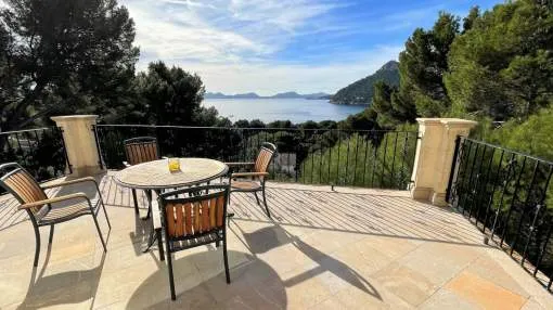 Impressive luxury mansion in Formentor