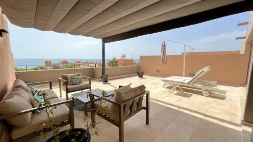 Modern duplex penthouse in the eastern oasis surrounded by golf courses, Port Verd
