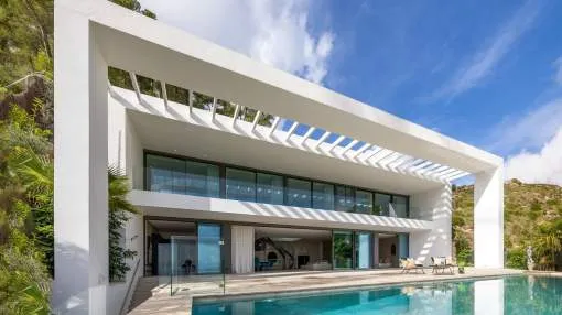 Spectacular Designer Villa overlooking the Bay of Palma