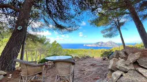Rustic ecological house with pool and spectacular views of the island Dragonera in Sant Elm