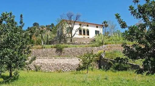 Charming centenarry finca completely renovated