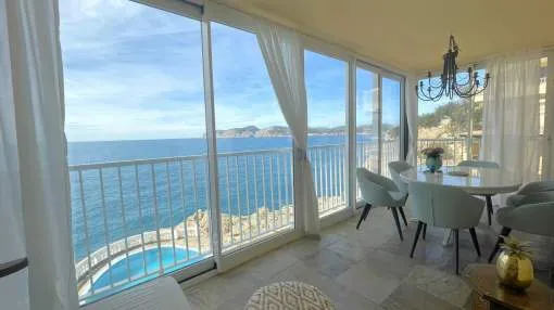 Fantastic apartment on the seafront in Santa Ponsa