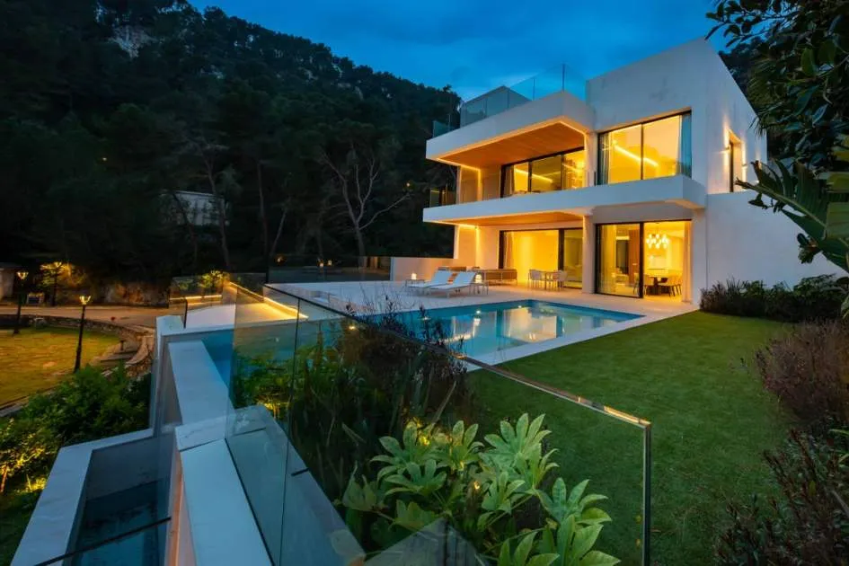 Modern new villa in Son Vida with great panoramic views of the countryside and Palma
