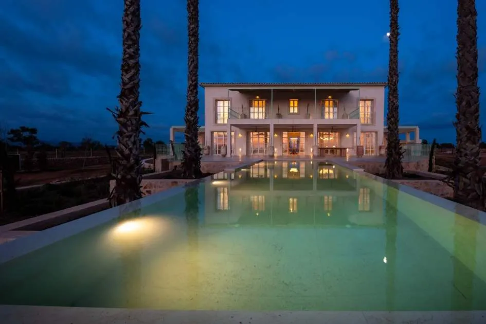 Designer finca with sea, distant and cabrera views