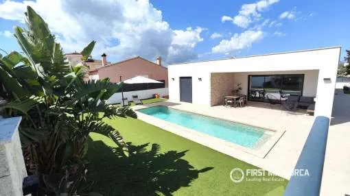 Modern, single-story villa in Marratxi
