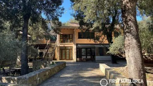 Charming dual-unit home with a spacious garden and complete privacy in Son Toni, Mallorca