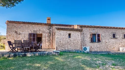 Beautiful finca with heated pool in peaceful nature close to the sea – Son Macià
