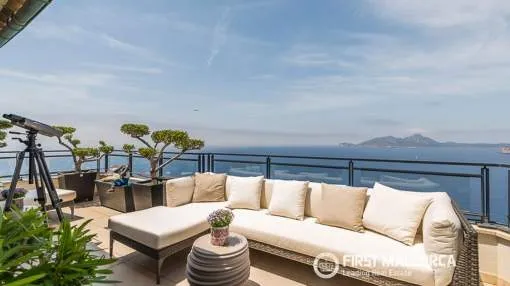 Penthouse in an exclusive frontline development in Puerto de Andratx