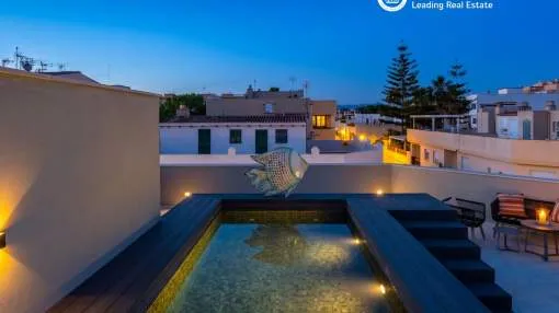 Beautiful townhouse with rooftop terrace and pool in El Molinar
