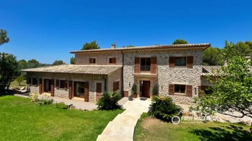 Spacious Detached Villa in an Exclusive Residential Area of Santa Ponsa.