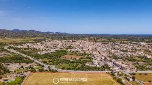 Rustic building plot within walking distance of Santanyí centre