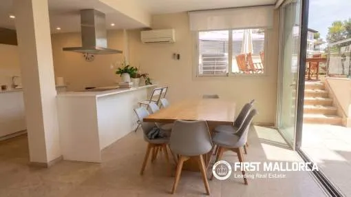 Exclusive Luxury Residence with Spacious Terraces and Independent Guest Apartment in Cas Català