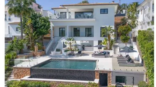 Beautifully Renovated Residence in Portals Nous