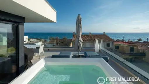 Exclusive Townhouse Just Steps from the Sea in Molinar