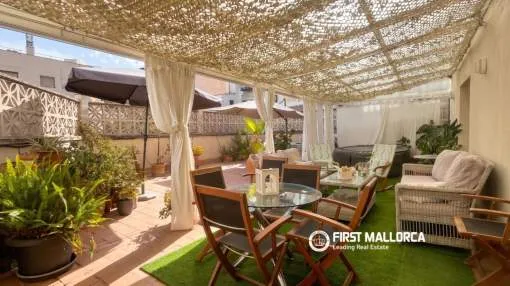Central apartment with large terrace and private jacuzzi