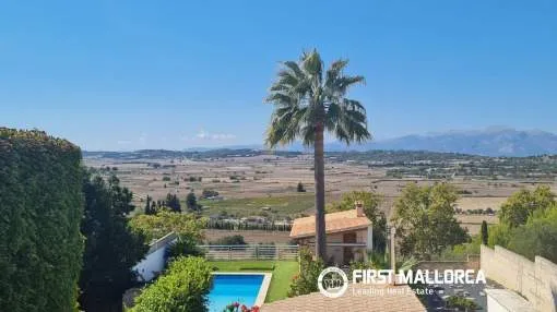 Semi-detached house available for long-term rent in Santa Margalida.