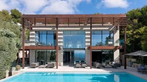 “Mon Port” – architectural highlight with exquisite interior design and stunning views