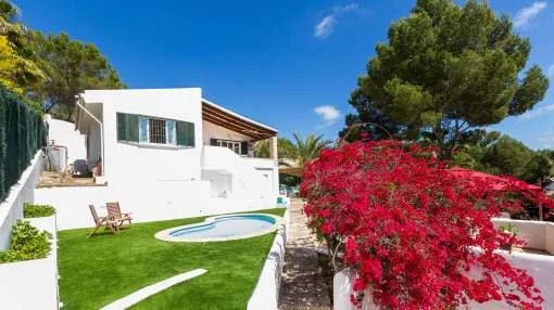 Sunny house in quiet residential area near the coast