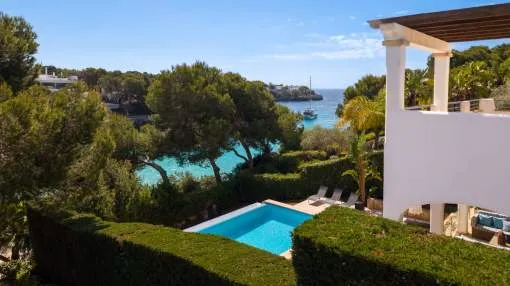 Beachfront villa with ETV license and direct sea access in first sea line