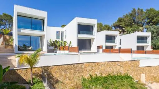 Modern newly built villa with premium comfort close to the sea
