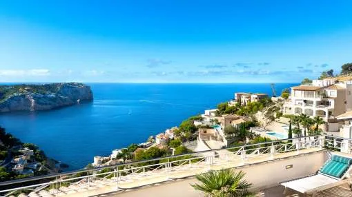 Cala Moragues: Luxury penthouse with spectacular sea views